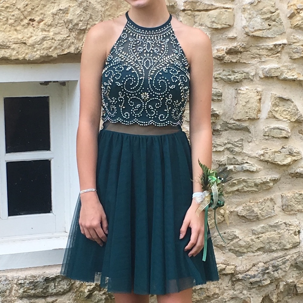 David’s Bridal Blondie Nites by Stacy Skylar Homecoming Dress